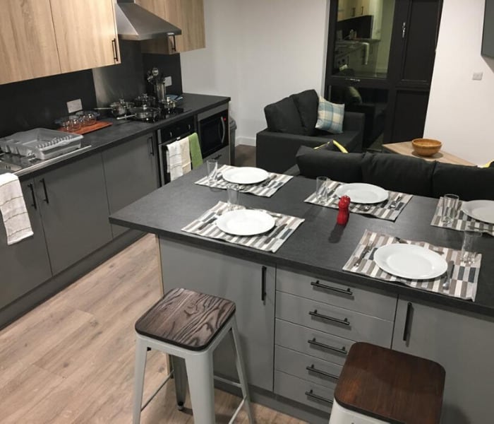 student flats southampton - show flat with the shared kitchen