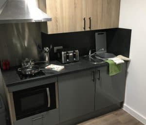 student flats southampton - show flat witht the kitchen