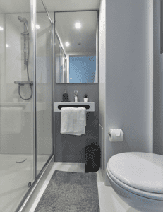 en-suite-bathroom-the-croft-derby