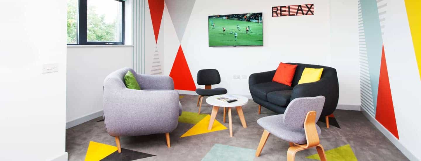 host-student-accommodation-exeter-2-social-area-3-1440x550
