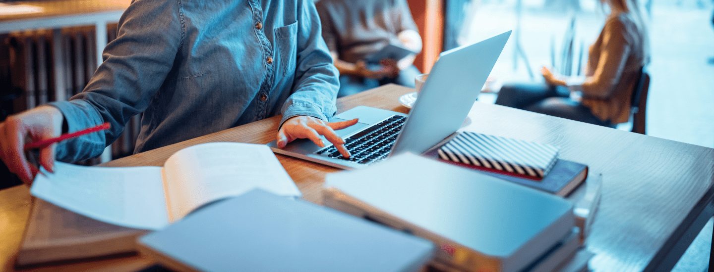 Share Textbooks with flat or course mates