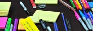 Sticky-Revision-Notes-and-Coloured-Pens-on-Table