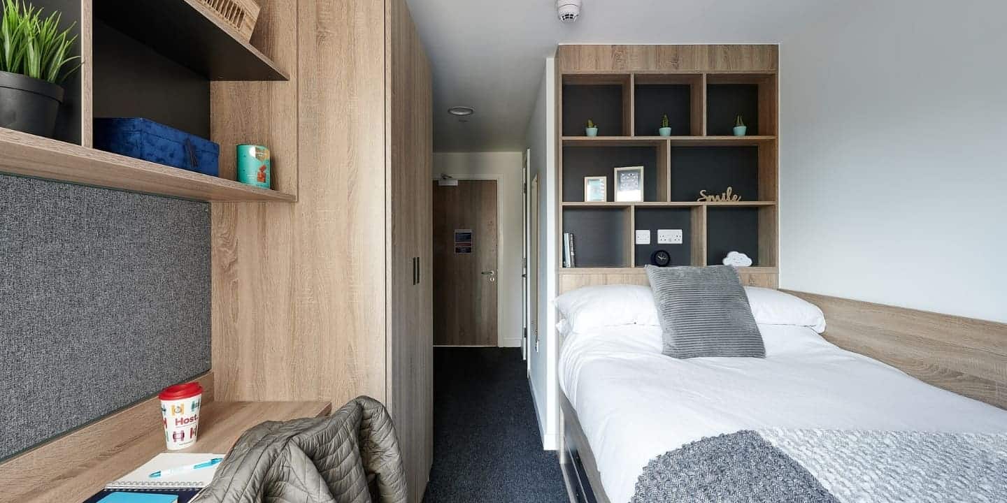 Southampton Crossings - add greenery to your room Southampton Crossings - add greenery to your room