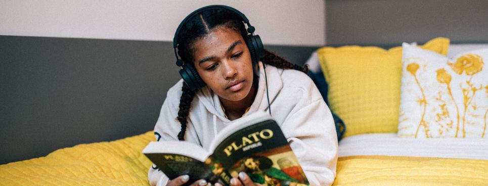 Moving to university? Complete uni checklist Host